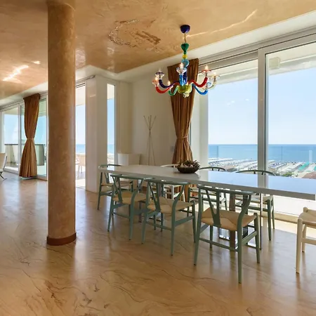Panoramic Penthouse Rooftop Whit Pool * לידו די קאמאיורה
