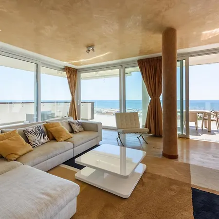 Panoramic Penthouse Rooftop Whit Pool דירה לידו די קאמאיורה