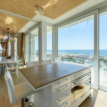 Panoramic Penthouse Rooftop Whit Pool דירה לידו די קאמאיורה